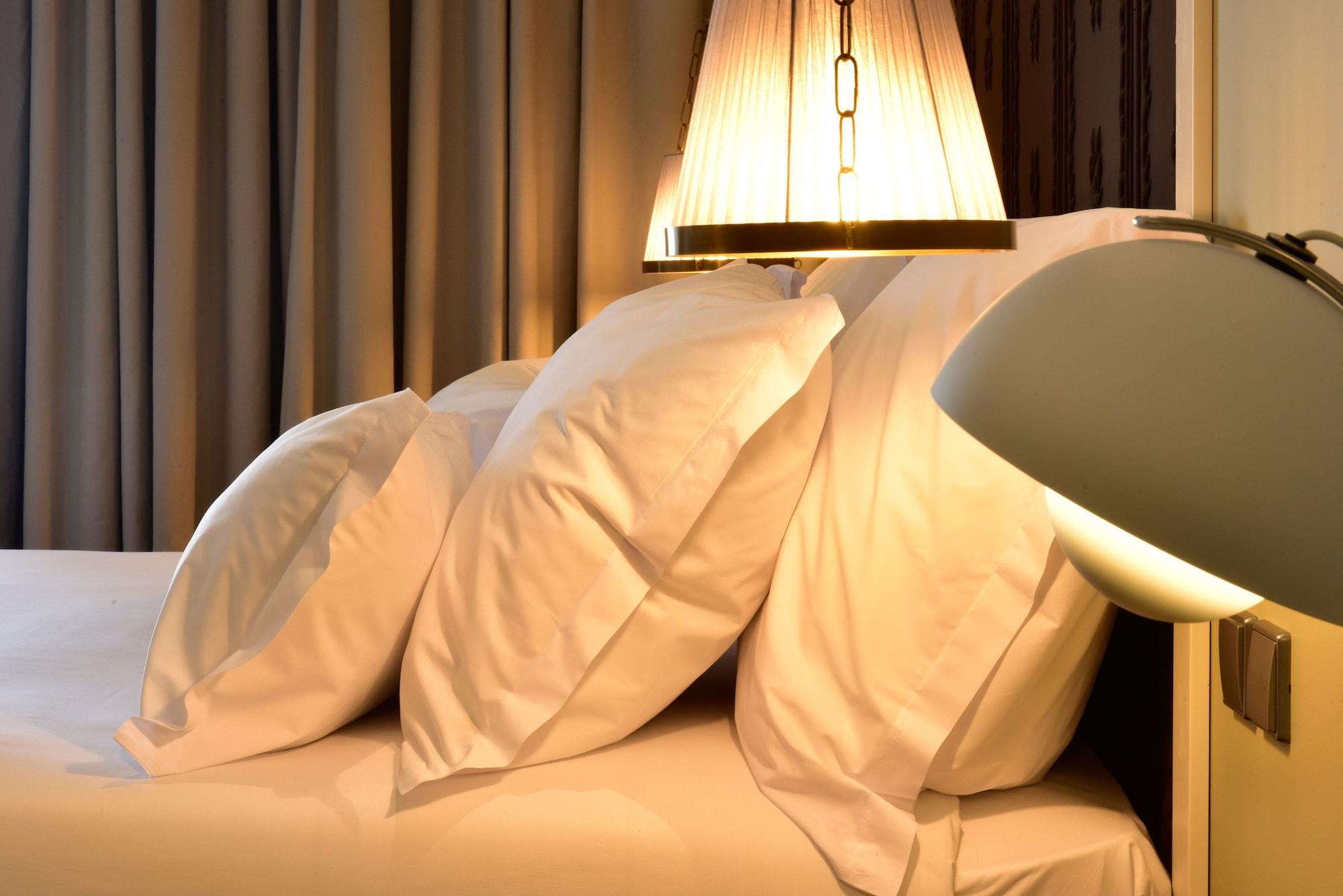 بوسادا دي لشبونة - الفنادق الصغيرة الفاخرة في العالم Lisboa المظهر الخارجي الصورة Silk pillowcase
