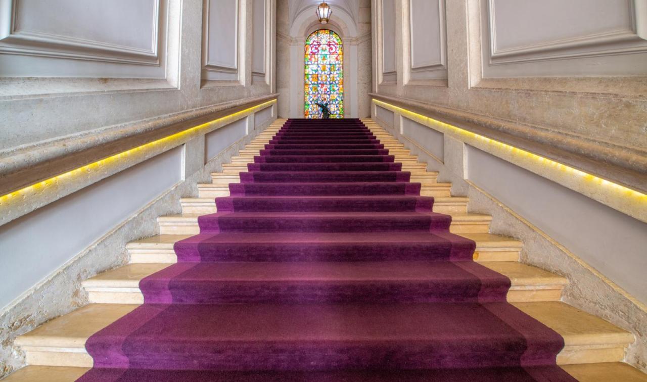 بوسادا دي لشبونة - الفنادق الصغيرة الفاخرة في العالم Lisboa المظهر الخارجي الصورة The staircase