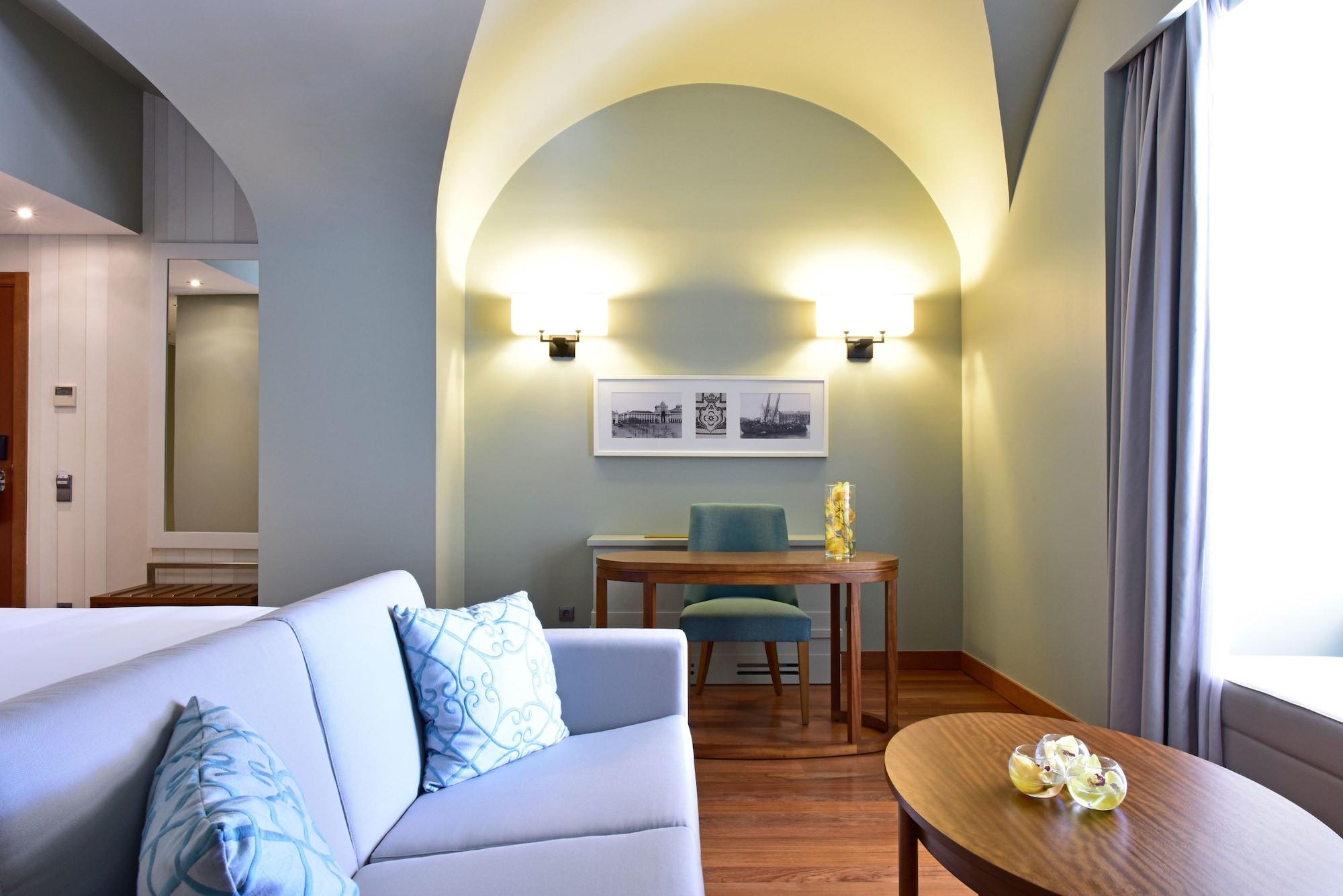 بوسادا دي لشبونة - الفنادق الصغيرة الفاخرة في العالم Lisboa المظهر الخارجي الصورة A room at the hotel