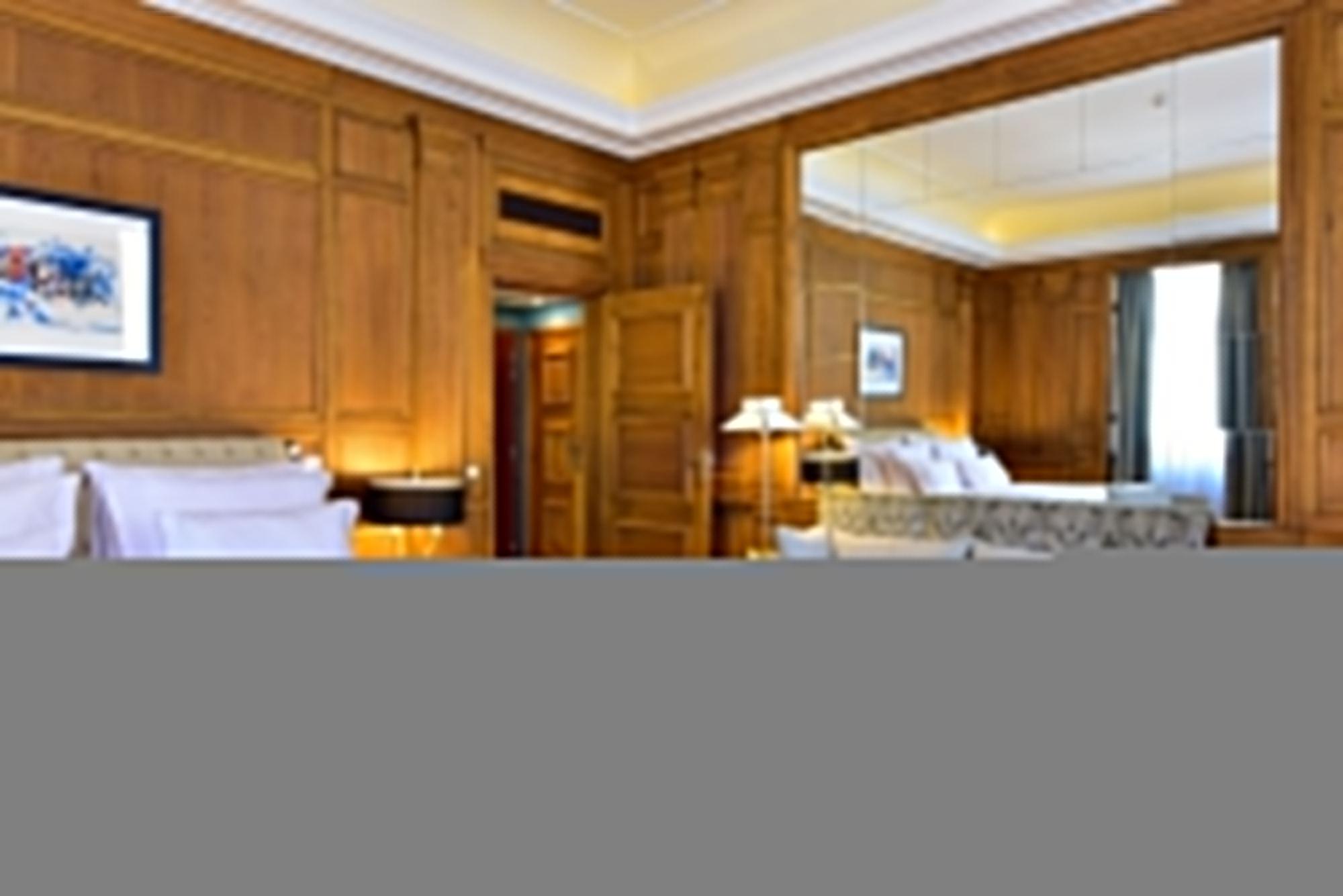 بوسادا دي لشبونة - الفنادق الصغيرة الفاخرة في العالم Lisboa المظهر الخارجي الصورة A room at the hotel