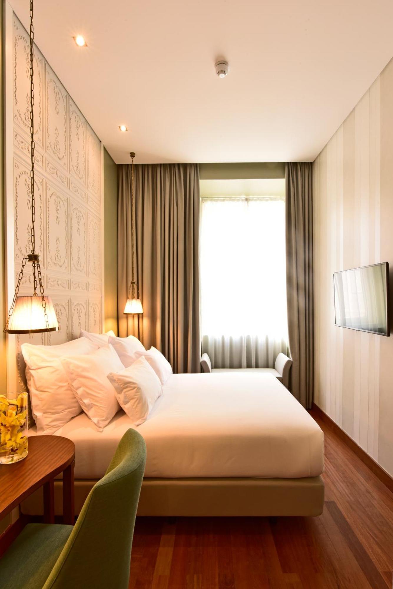 بوسادا دي لشبونة - الفنادق الصغيرة الفاخرة في العالم Lisboa المظهر الخارجي الصورة A room at the hotel