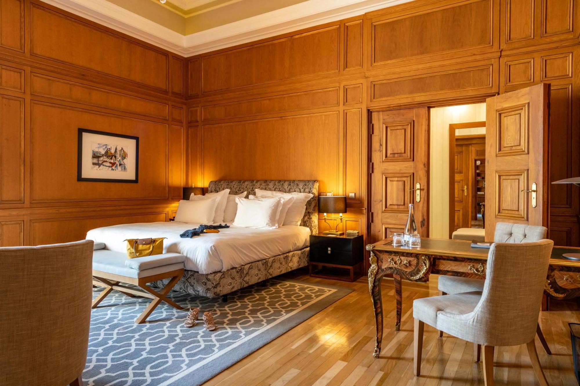 بوسادا دي لشبونة - الفنادق الصغيرة الفاخرة في العالم Lisboa المظهر الخارجي الصورة A bedroom at the hotel